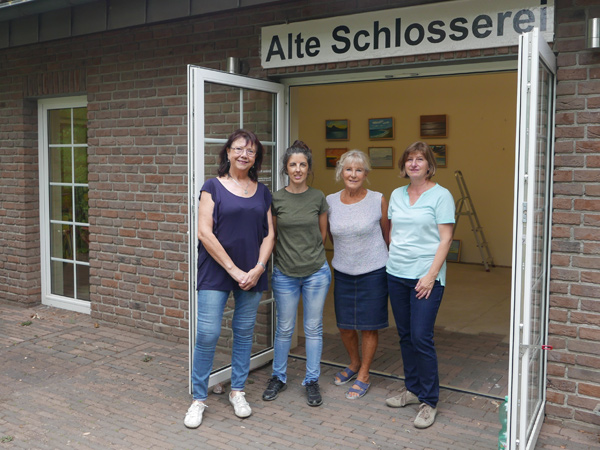 INTERIM 19 - Die Künstlerinnen
