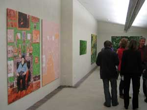 Besucher in der Ausstellung; ©BKV