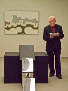 Bild aus der Eröffnung der Ausstellung R.A. Scholl im Brühler Kunstverein